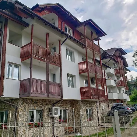 Apartament 32 Forest View Govedarți