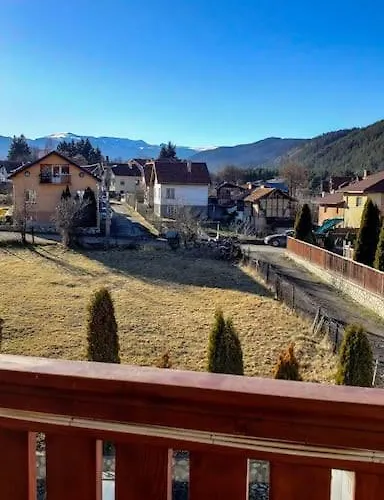 32 Forest View * Говедарци