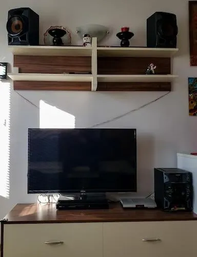 32 Forest View Говедарци