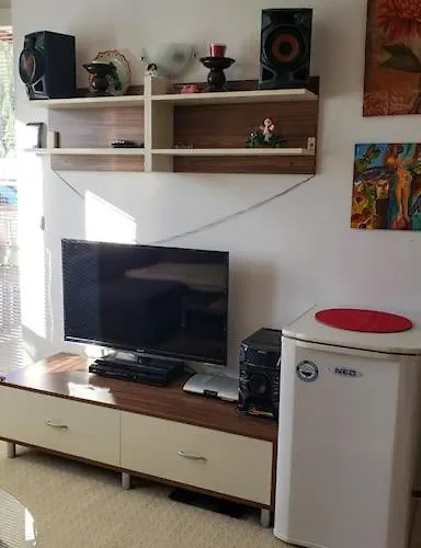 32 Forest View Говедарци