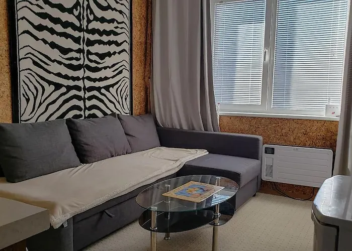 32 Forest View Apartament