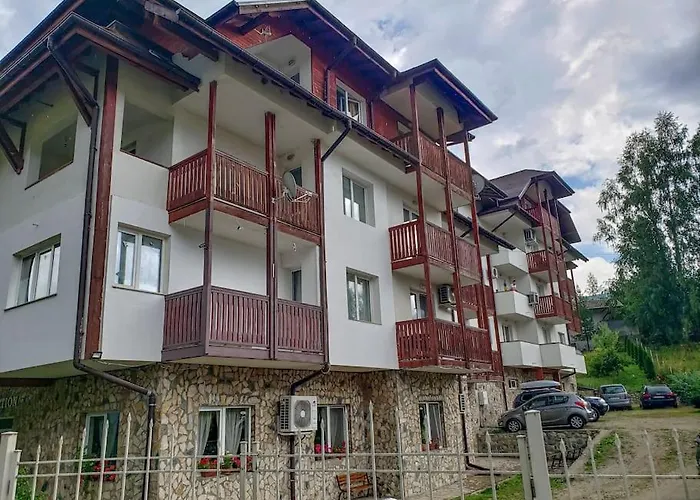 Апартамент 32 Forest View Говедарци